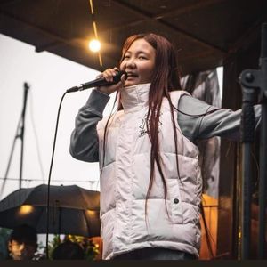 Хүлээн ft Ulaan tug