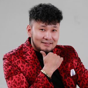 Орчлон чимсэн бүсгүй 