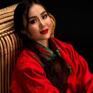 Бүхнийг хайрла 