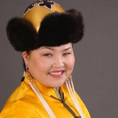 Чулуунчимэг Л.