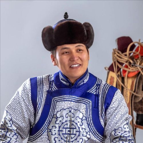 Ихэр гурван сайхан