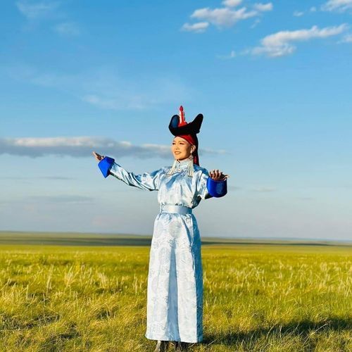 Отгончимэг Д.